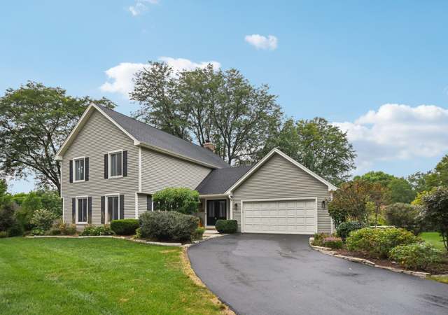 Property at 719 Celtic Ash Ct, Naperville, IL 60540, 4 beds, 2.5 baths