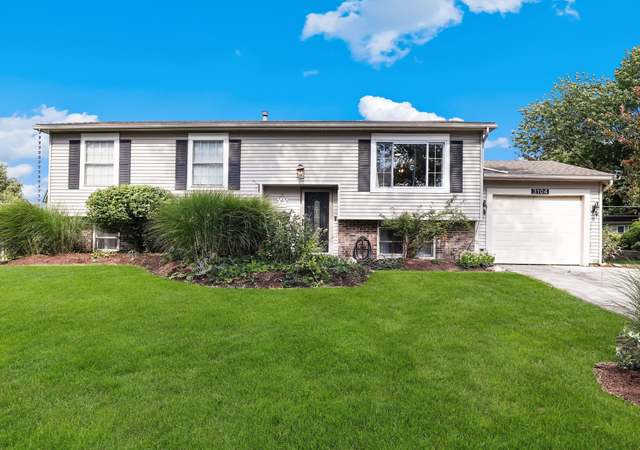Property at 3104 Andrea Ct, Woodridge, IL 60517, 4 beds, 1.5 baths
