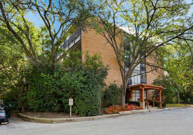 Property at 1833 Four Lakes Ave Unit 2A, Lisle, IL 60532, 2 beds, 1 bath