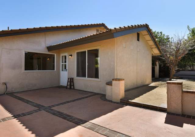 Photo of 2092 Applegate Dr, Corona, CA 92882