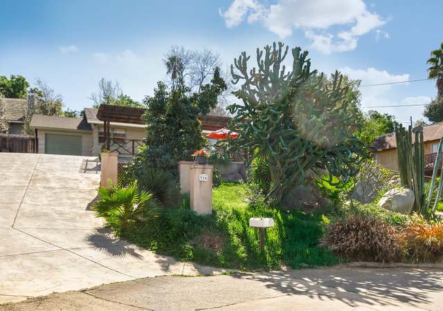 Photo of 916 Park Villa Pl, Escondido, CA 92025