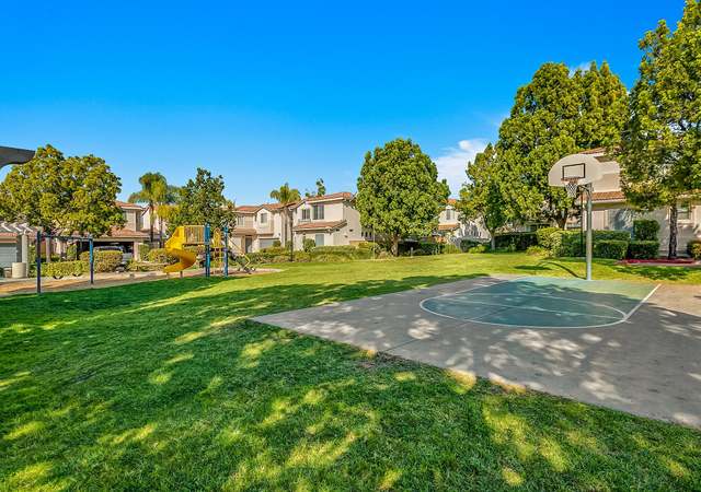 Photo of 9422 Compass Point Dr S #4, San Diego, CA 92126