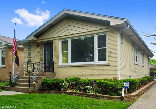 Photo of 7501 N Oconto Ave, Chicago, IL 60631
