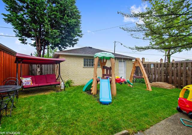 Photo of 7501 N Oconto Ave, Chicago, IL 60631