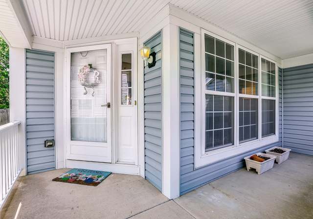 Photo of 711 Marigold Ct, Naperville, IL 60540