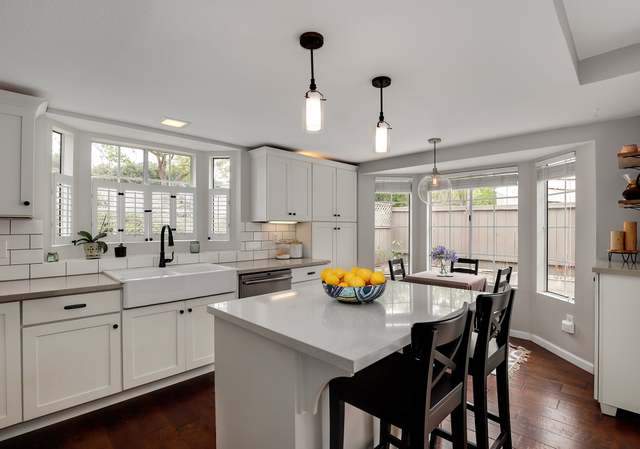 Photo of 3724 Lenox Ct, Carlsbad, CA 92010