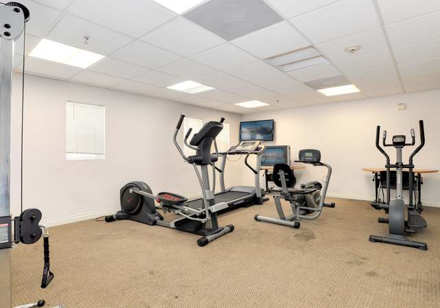 Photo of 956 S Wilton Pl #305, Los Angeles, CA 90019
