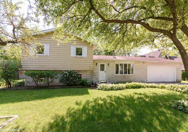 Photo of 2025 Greenview Rd, Northbrook, IL 60062