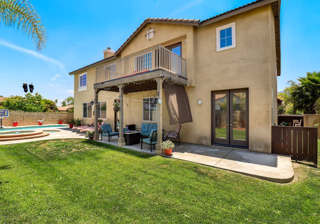 Photo of 1135 Waterleaf Way, Corona, CA 92882