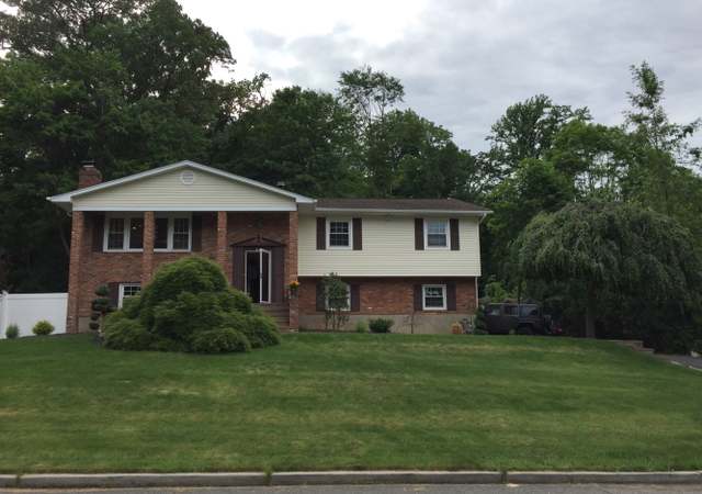Photo of 64 Joan Dr, New City, NY 10956
