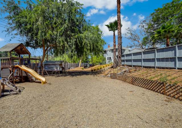 Photo of 678 W Via Rancho Pkwy, Escondido, CA 92029