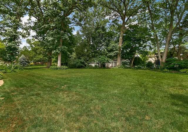 Photo of 400 Meadowrue Ln, Batavia, IL 60510