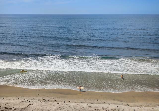 Photo of 904 Sandcastle Dr, Cardiff, CA 92007