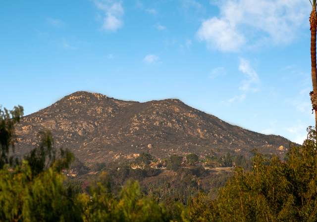 Photo of 12616 Mustang Dr, Poway, CA 92064
