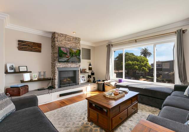 Photo of 784 Opal St, San Diego, CA 92109