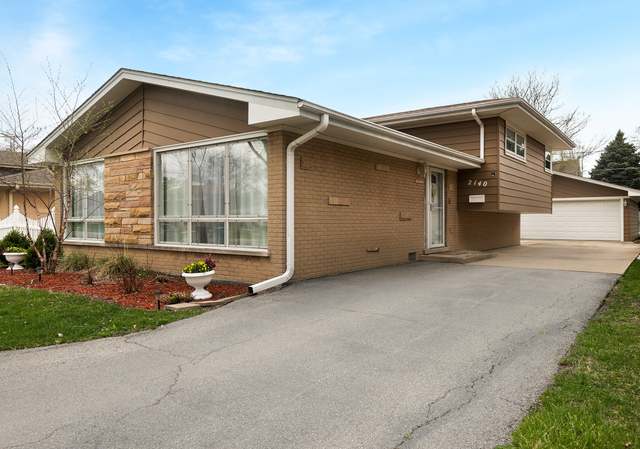 Photo of 2140 Westview Dr, Des Plaines, IL 60018