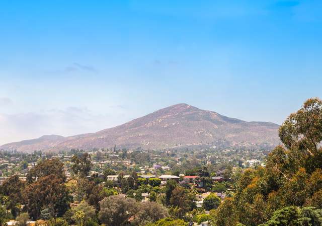 Photo of 8528 Boulder Dr, La Mesa, CA 91941