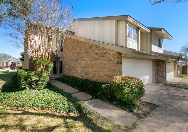 Photo of 2960 Woodcroft Cir, Carrollton, TX 75006