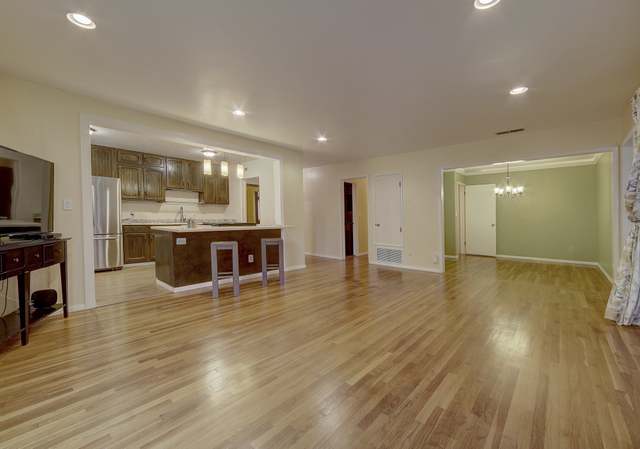 Photo of 5110 Cole St, San Diego, CA 92117