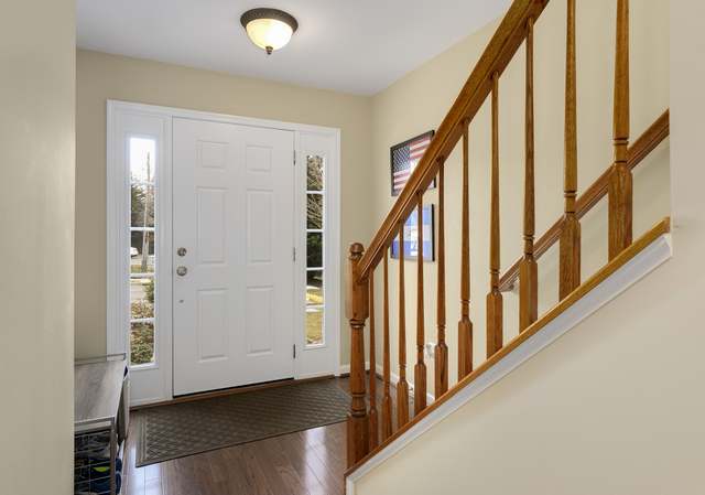 Photo of 4576 Crewshore Dr, Fairfax, VA 22030