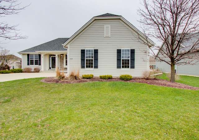 Photo of 1712 Prairie Dr, West Bend, WI 53095