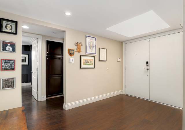 Photo of 6955 Rubio Ave, Lake Balboa, CA 91406