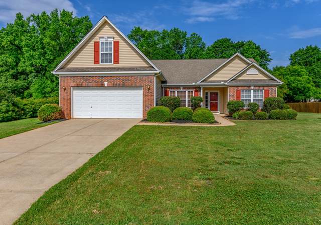 Photo of 754 Golden Tanager Ct, Greer, SC 29651