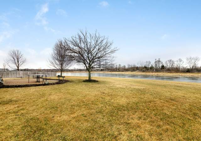 Photo of 381 Chesterfield Ct, North Aurora, IL 60542