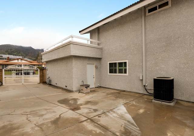 Photo of 1002 Emerson St, Upland, CA 91784
