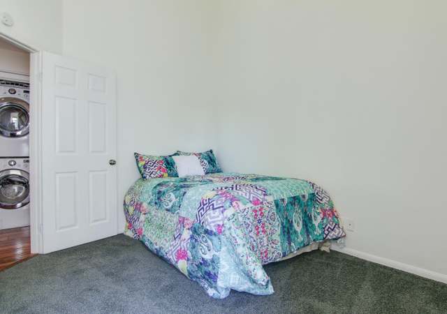 Photo of 2062 Reed Ave, San Diego, CA 92109