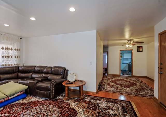 Photo of 8229 N KNOX Ave, Skokie, IL 60076