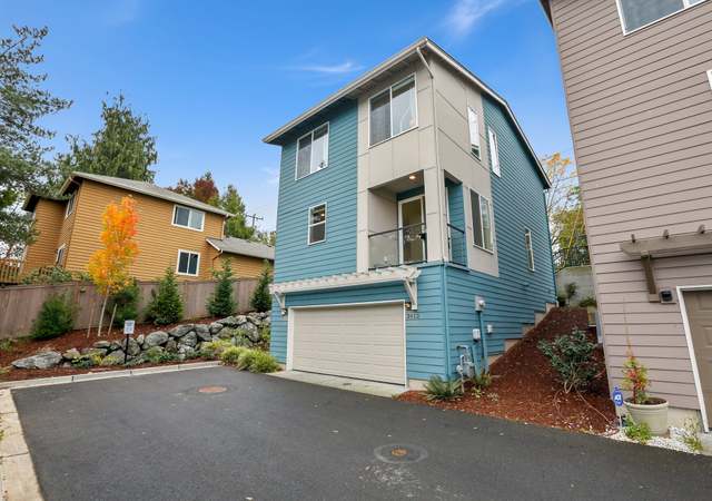 Photo of 3612 NE 145th St, Lake Forest Park, WA 98155