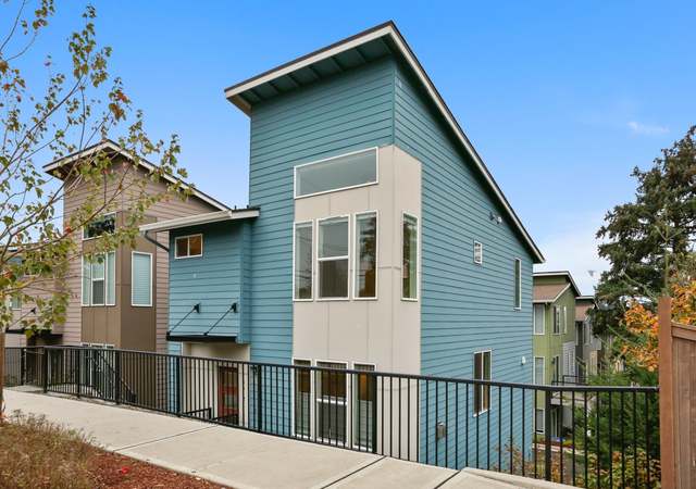 Photo of 3612 NE 145th St, Lake Forest Park, WA 98155