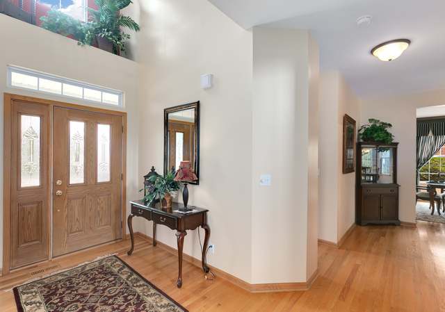 Photo of 1140 Dorr Dr, Sugar Grove, IL 60554