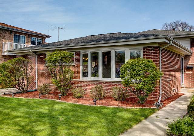 Photo of 9029 Meade Ave, Morton Grove, IL 60053