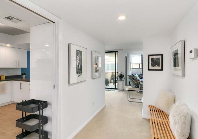 Photo of 2420 Torrey Pines Rd Unit B203, La Jolla, CA 92037