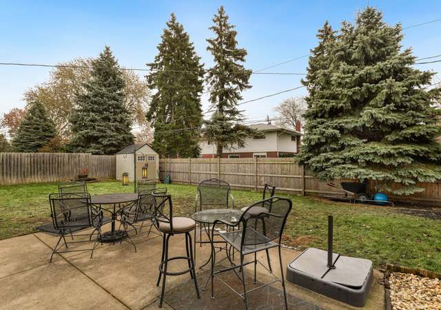 Photo of 517 Dulles Rd, Des Plaines, IL 60016