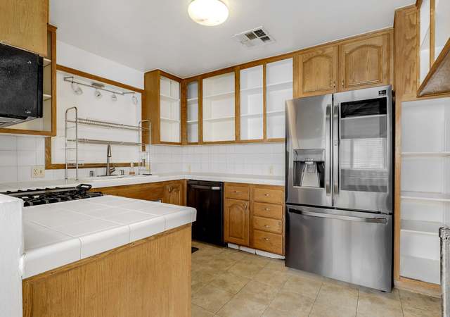 Photo of 7051 Calhoun Ave, Van Nuys, CA 91405