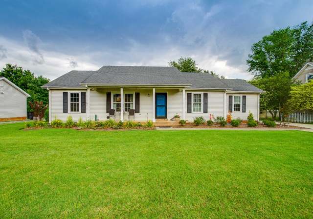 Photo of 2318 Briar Bend Dr, Murfreesboro, TN 37128