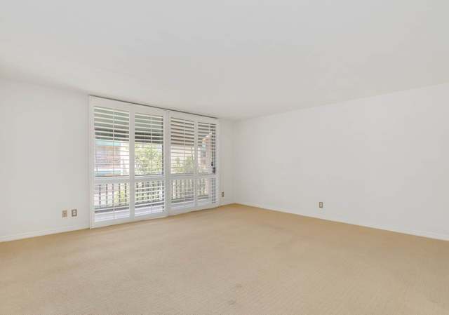 Photo of 6455 La Jolla Blvd #323, La Jolla, CA 92037
