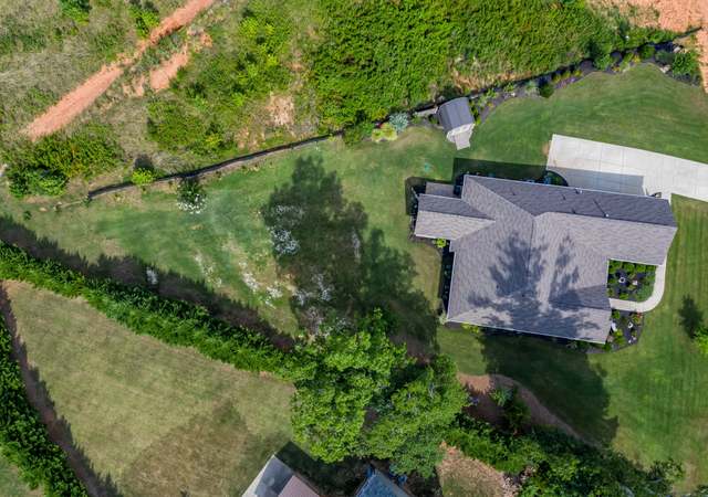 Photo of 143 Scotts Bluff Dr, Simpsonville, SC 29681-8011