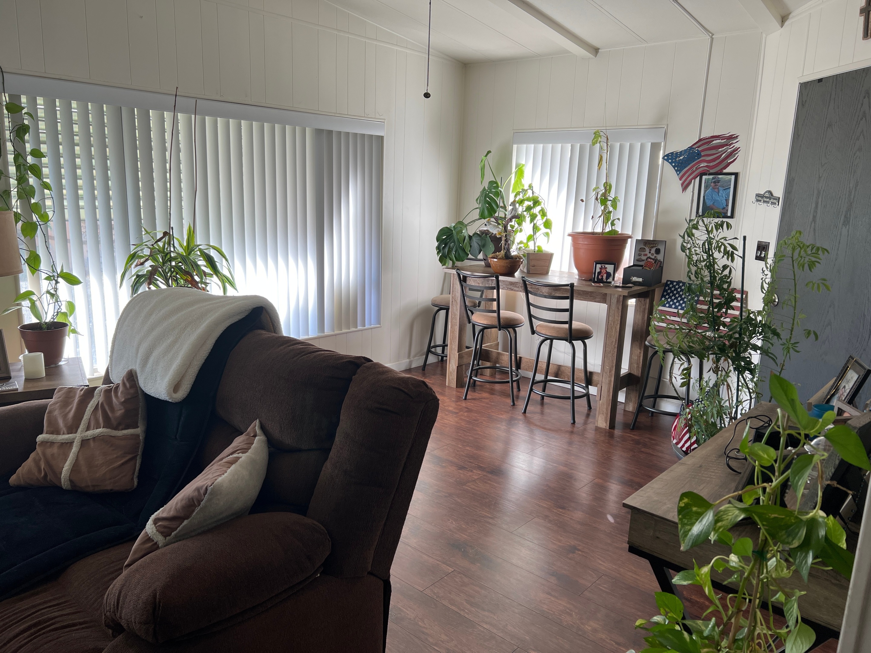 Adt1343 W San Bernardino Rd 11 - 1xek8wm