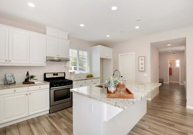 Photo of 2653 Overlook Point Dr, Escondido, CA 92029