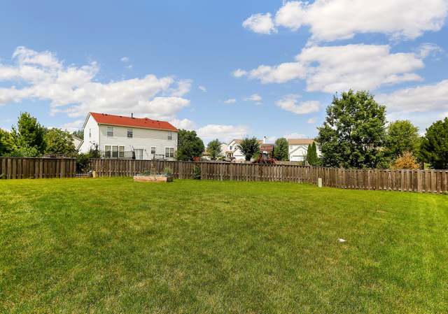 Photo of 2294 Shenandoah Dr, Aurora, IL 60503