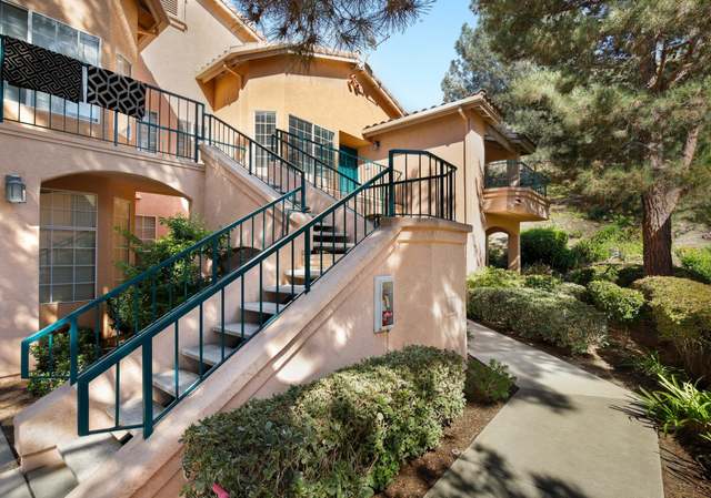 Photo of 18563 Caminito Pasadero #402, San Diego, CA 92128