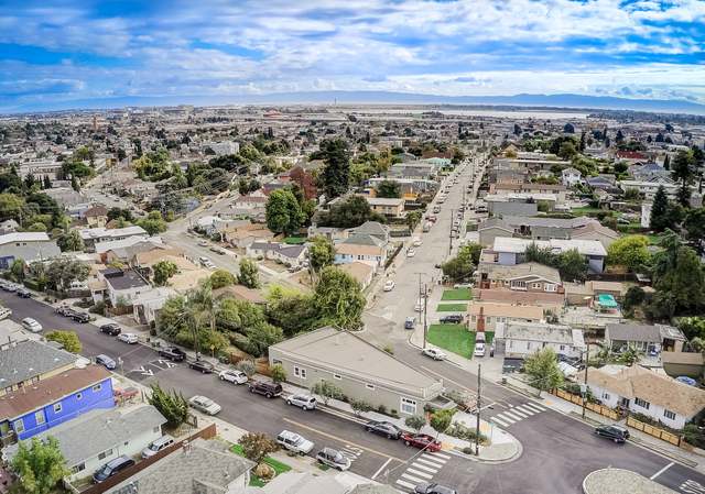 Photo of 4735 Congress Ave, Oakland, CA 94601