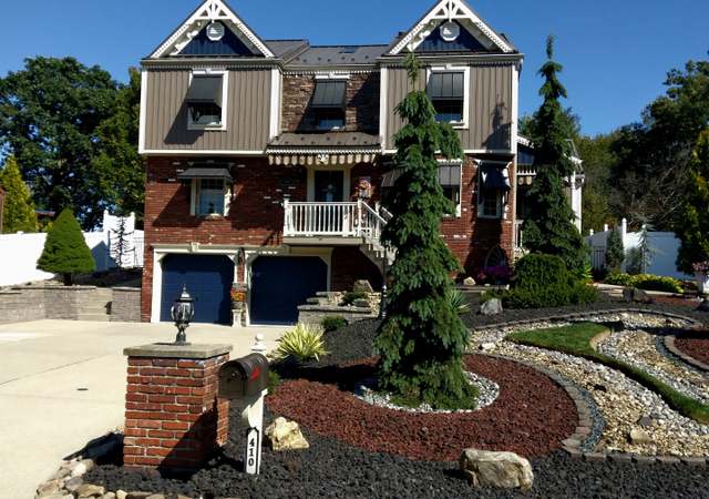 Property at 410 Jackson Dr, Washington Twp - Wml, PA 15613, 4 beds, 2.5 baths