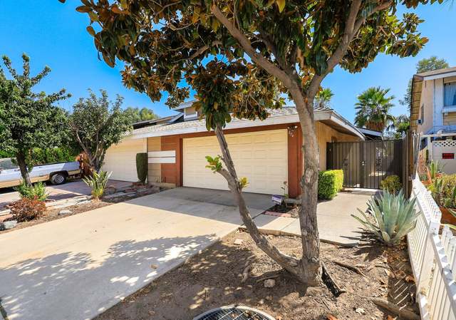 Photo of 874 Robin Dr, Lake Elsinore, CA 92530