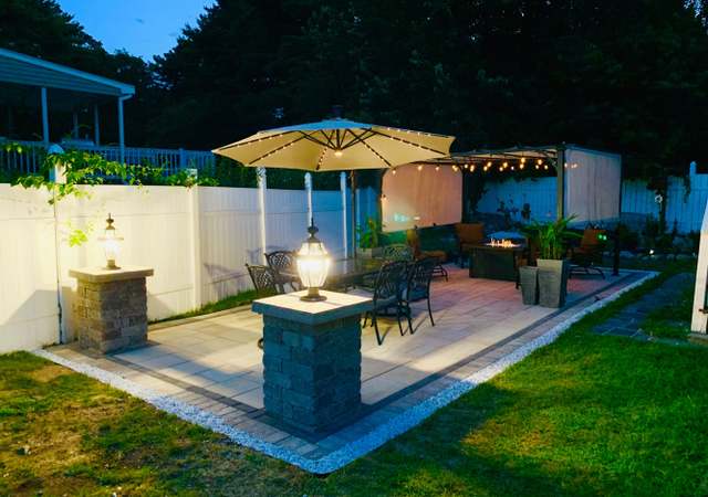 Photo of 8 Fay Rd, Dedham, MA 02026