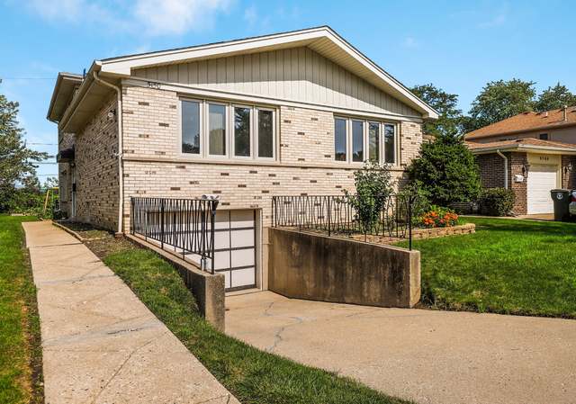 Photo of 5150 Weber Ln, Skokie, IL 60077
